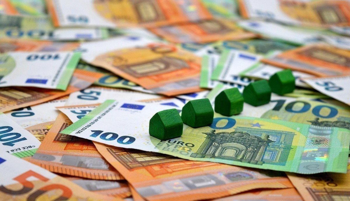 Finanzierung & Förderung in Traunstein: KfW-Förderung, Wohnbauförderung im Bundesland, Zinsentwicklung und Bankenvergleich. Alles Wichtige zur Immobilienfinanzierung im Überblick.